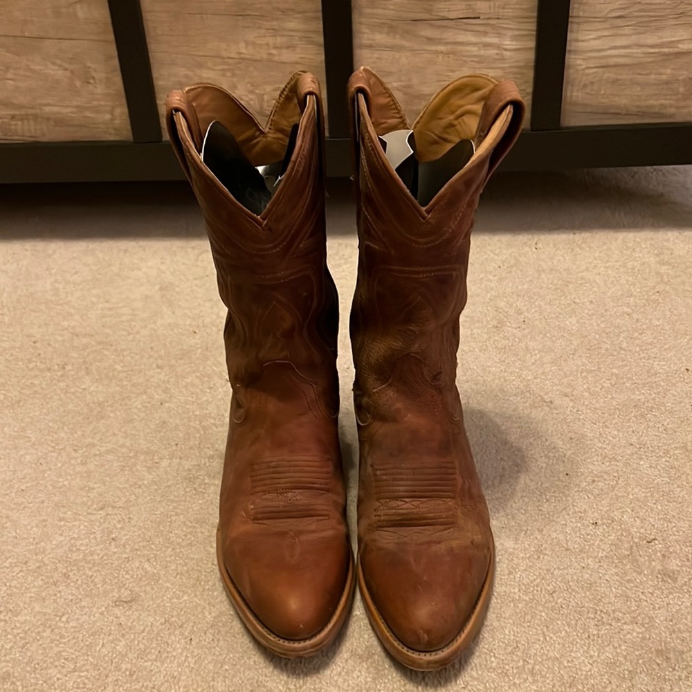 Tecovas size 7.5